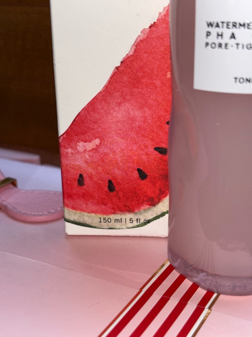 Glow Recipe Watermelon PHA + BHA Pore-Tight Toner - Picture 2 of 2